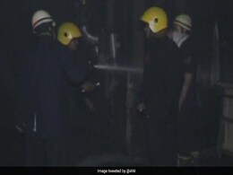 सूरत में आग से 35 मजदूर घायल, पटना और हैदराबाद में भी लगी आग  सूरत में आग से 35 मजदूर घायल, पटना और हैदराबाद में भी लगी आग