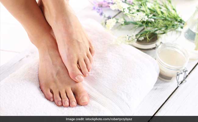 6 Beauty Tips To Take Care Of Your Feet This Monsoon