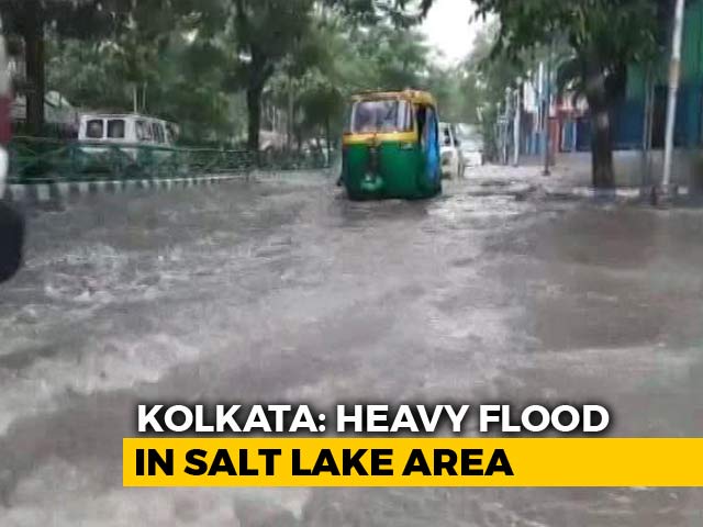 After Heavy Rain In Kolkata, People Face Tough Time Going To Work