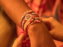 Raksha Bandhan Rakhi Time: भद्रा के साये से बचकर इस शुभ मुहूर्त में बांधें भाई की कलाई पर राखी Raksha Bandhan Rakhi Time: भद्रा के साये से बचकर इस शुभ मुहूर्त में बांधें भाई की कलाई पर राखी