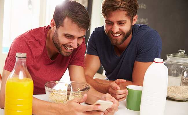 जिंदगी को ही नहीं दिमाग को भी दुरुस्त कर सकते हैं दोस्त...