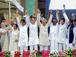 Congress, Samajwadi, Mayawati And Ajit Singh Reach Mega UP Deal: Sources Congress, Samajwadi, Mayawati And Ajit Singh Reach Mega UP Deal: Sources
