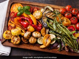 Nutritionist Pooja Makhija Shows You How To Eat Your Meals In The Right Order