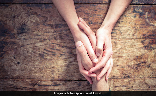 3 Reasons Why You Should Probably Not Sleep With A Friend