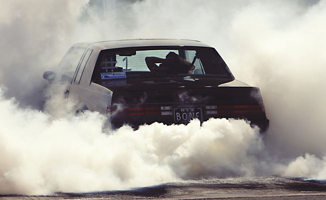 दिल्ली में प्रदूषण जांच कराना बना मुसीबत, नए मोटर व्हीकल एक्ट का असर