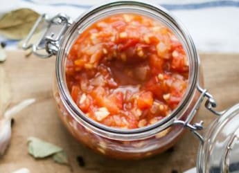 This Recipe Of Garlic Chutney Will Tantalise Your Tastebuds; Video Inside This Recipe Of Garlic Chutney Will Tantalise Your Tastebuds; Video Inside