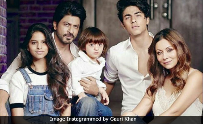 Shah Rukh Khan's '3 Beautiful Children, Lovely Wife' Tweet Is Winning The Internet