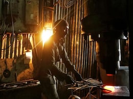 'दूसरी लहर से पस्त अर्थव्यवस्था दिखा रही सुधार के संकेत'- वित्त मंत्रालय की रिव्यू रिपोर्ट, जानिए और क्या कहा 'दूसरी लहर से पस्त अर्थव्यवस्था दिखा रही सुधार के संकेत'- वित्त मंत्रालय की रिव्यू रिपोर्ट, जानिए और क्या कहा