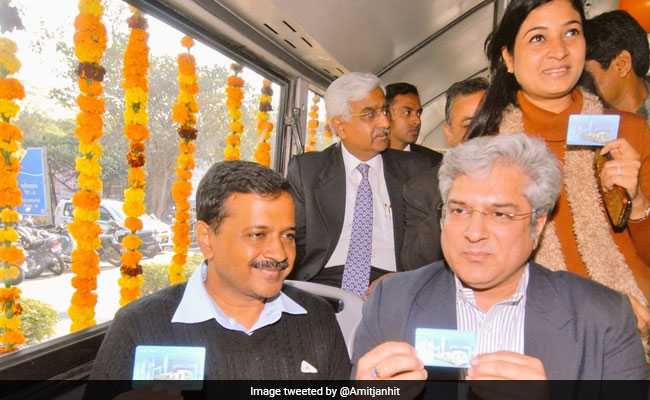 Delhi's Unified Metro-Bus Transit Card Caught In AAP, Bureaucrat Tussle