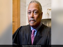 'Turn The Plane Around': US Judge Halts Mother-Daughter Deportation 'Turn The Plane Around': US Judge Halts Mother-Daughter Deportation