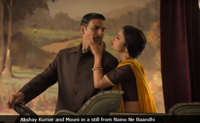 <I>Gold</I> Song <I>Naino Ne Baandhi</I>: Akshay Kumar And Mouni Roy Redefine Romance And How