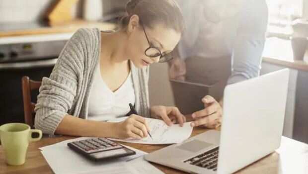 International Yoga Day 2021: कामकाजी महिलाओं के लिए बेहद जरूरी हैं ये 5 आसान योगासन