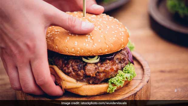 Enjoy This Healthy, High-Protein Chicken Burger For Your Cheat Meal