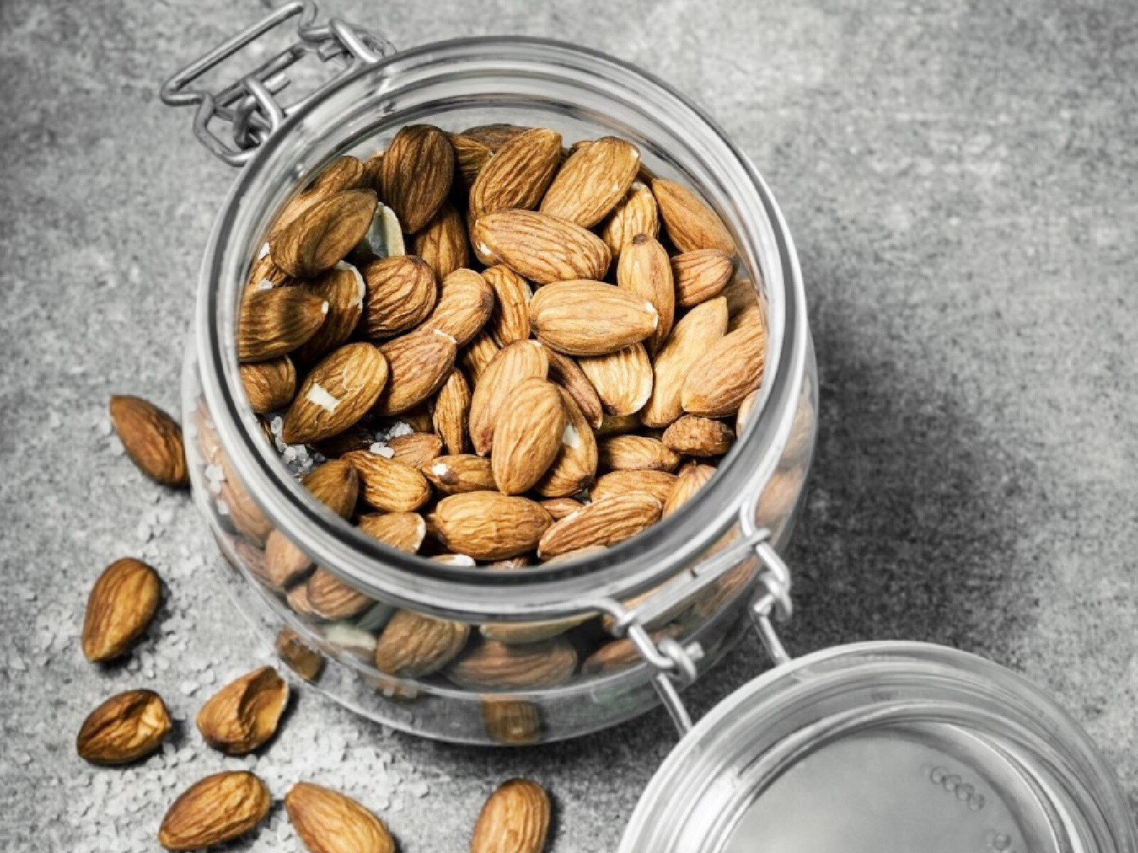 Almond Peels गजब के फायदे