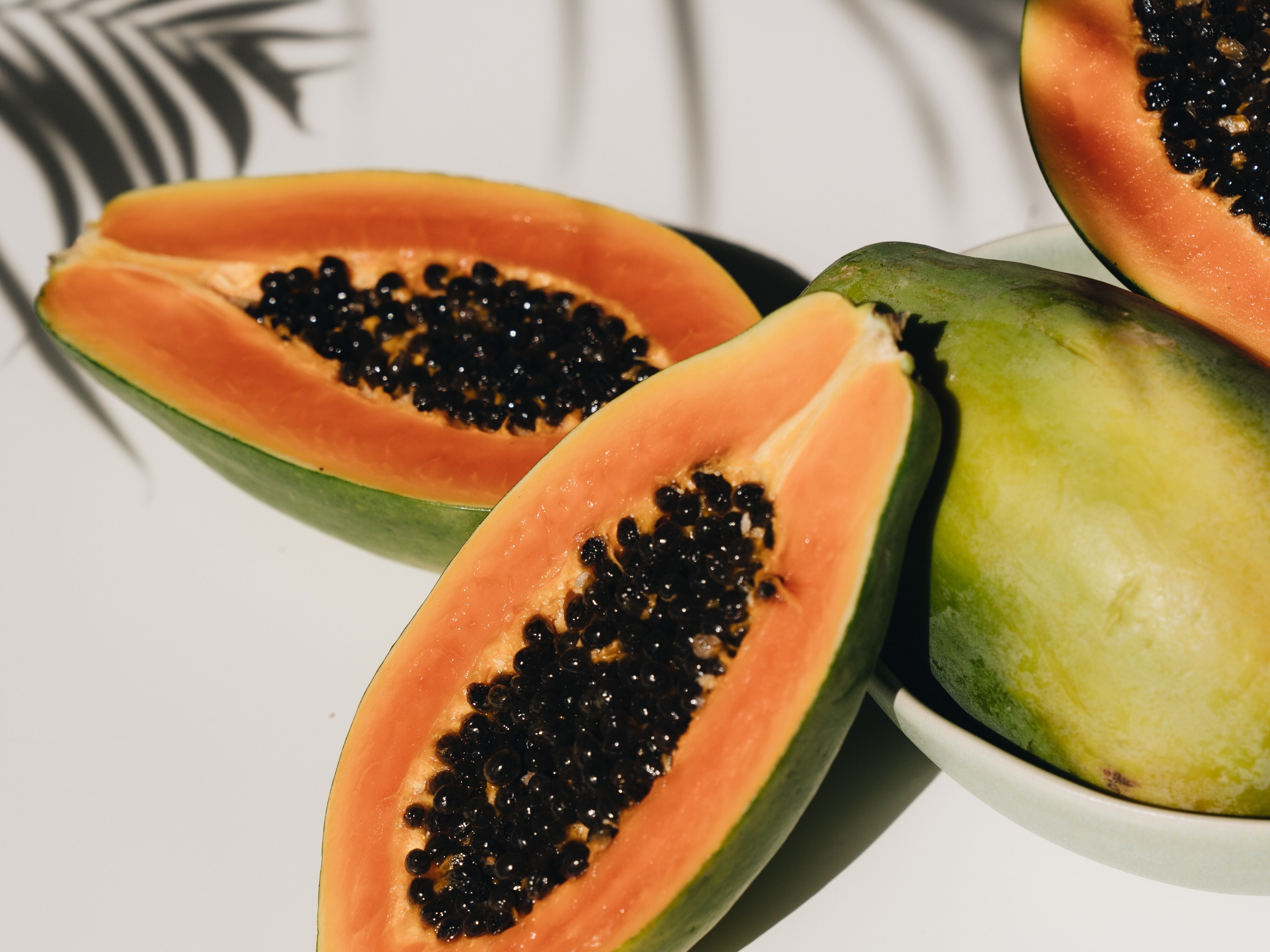 Papaya Benefits ग्लोइंग स्किन से लेकर वजन कम करने तक, सुबह खाली पेट