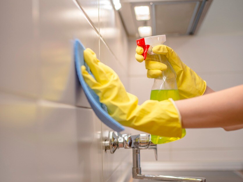 5 Tips For Cleaning Greasy Kitchen Tiles