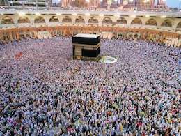 Mecca Put On Air Raid Alert For First Time In History As Houthis Target Saudi