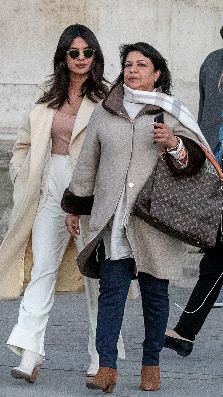 B-town mother-daughter duo
