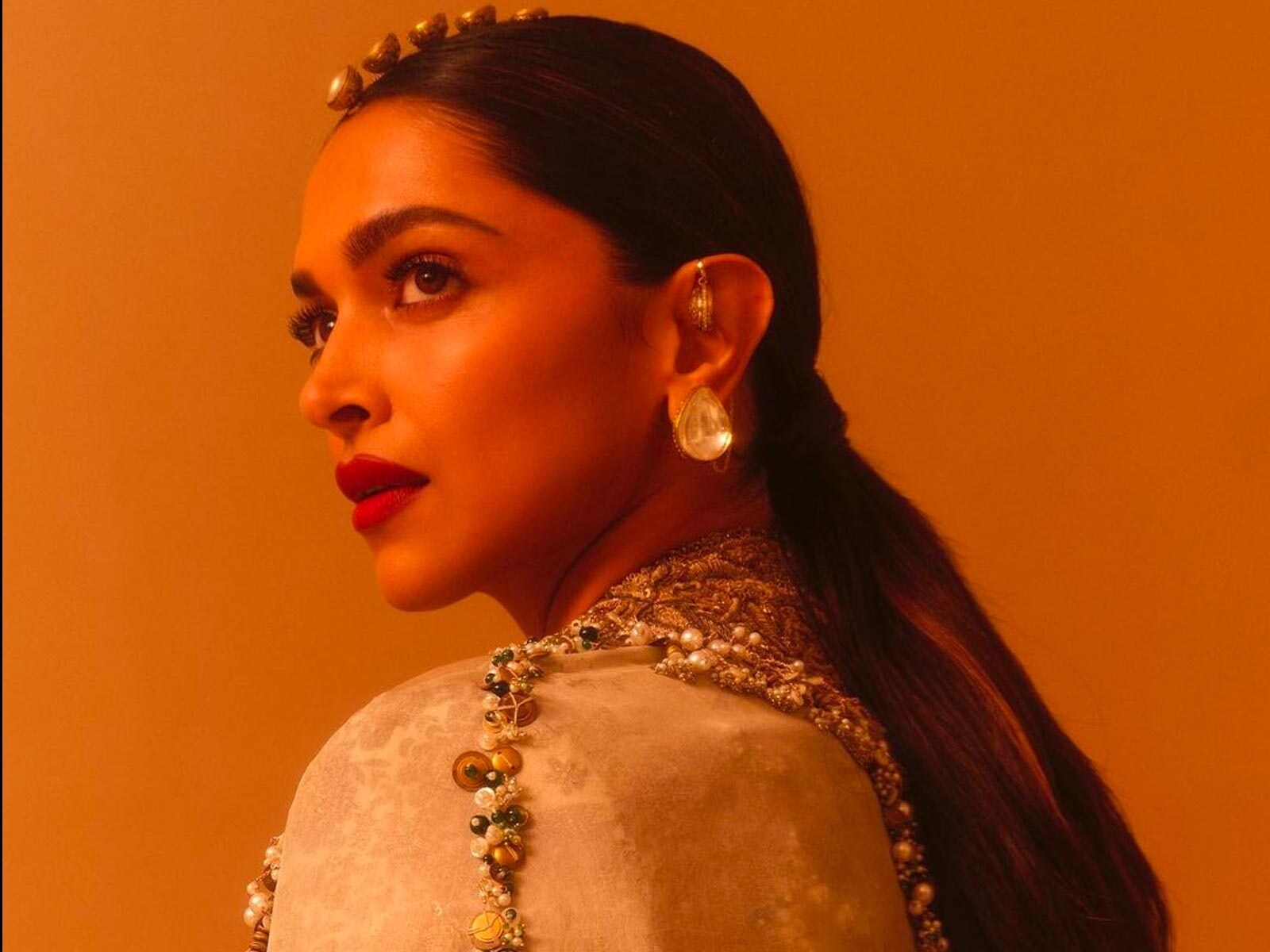 Celebs Who Prove Red Lips Are Evergreen