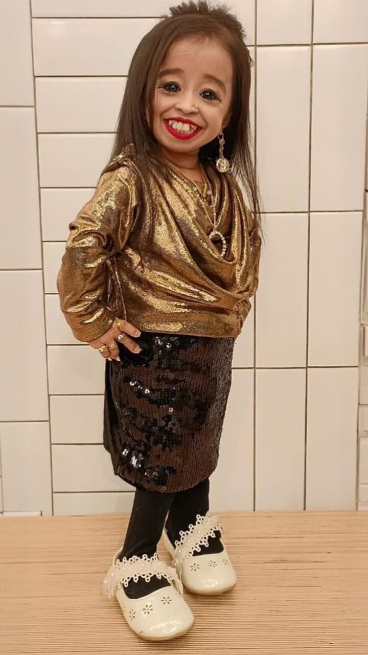Shortest Girl In The World Jyoti Amge Named World s Shortest Woman By Shortest Girl In The World Jyoti Amge Named World s Shortest Woman By
