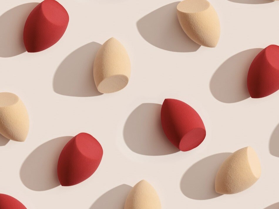 The Right Way To Use A Beauty Blender