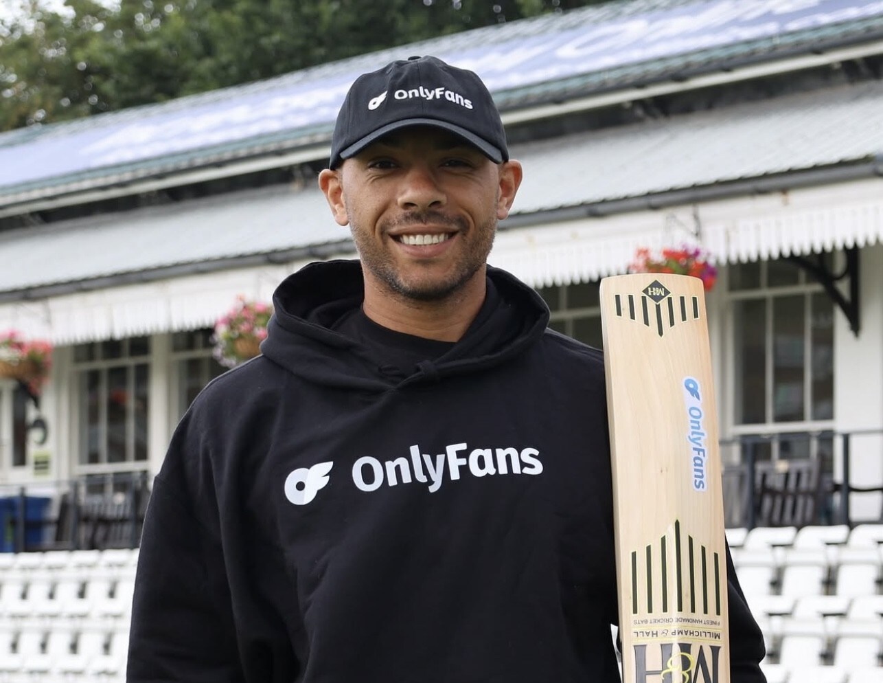 Tymal Mills schließt sich OnlyFans an und wird diese Art von Inhalten auf ...