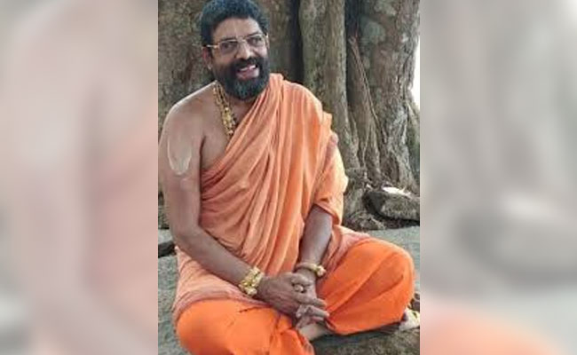 Head Pontiff Of Karnataka's Udupi Shiroor Mutt Dies, Poisoning Suspected