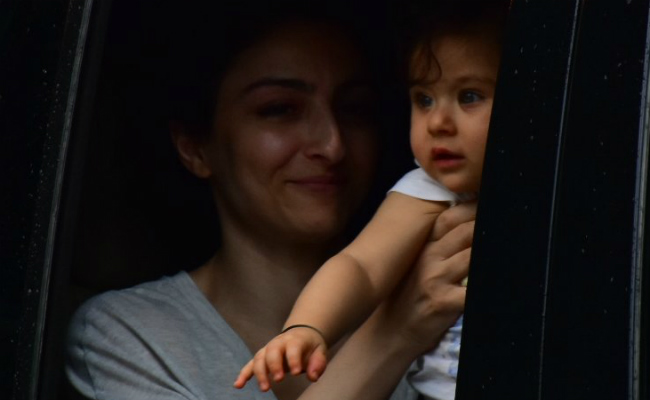 Soha Ali Khan's Daughter Inaaya Peeping From Car Window Is Sunshine In Mumbai Rain