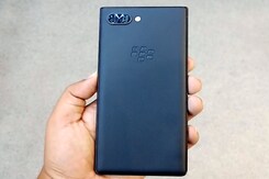 BlackBerry KEY 2 First Look: New Smartphone With Physical QWERTY Keypad! BlackBerry KEY 2 First Look: New Smartphone With Physical QWERTY Keypad!
