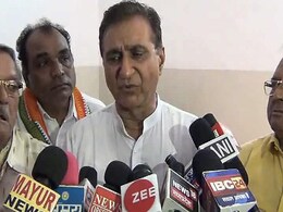 कांग्रेस कार्यकर्ताओं में जमकर मारपीट, पार्टी महासचिव ने कहा- RSS से सीखें अनुशासन, देखें- VIDEO कांग्रेस कार्यकर्ताओं में जमकर मारपीट, पार्टी महासचिव ने कहा- RSS से सीखें अनुशासन, देखें- VIDEO