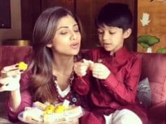 Happy Birthday Shilpa Shetty: The Foodie Actor's Best Food And Fitness Moments Of 2018! Happy Birthday Shilpa Shetty: The Foodie Actor's Best Food And Fitness Moments Of 2018!