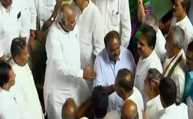 HD Kumaraswamy Wins Trust Vote After BJP Walks Out Of Karnataka Assembly