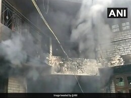 हिमाचल प्रदेश : मंडी में एक घर में लगी आग से 5 की मौत, मौके पर दमकल की तीन गाड़ियां मौजूद हिमाचल प्रदेश : मंडी में एक घर में लगी आग से 5 की मौत, मौके पर दमकल की तीन गाड़ियां मौजूद