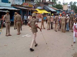 Mob Beats Man To Death In Uttar Pradesh As Police Look On: Reports Mob Beats Man To Death In Uttar Pradesh As Police Look On: Reports