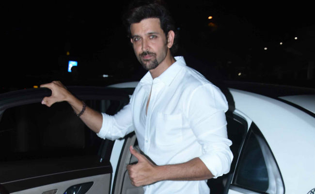 Hrithik Roshan Takes Up Rajyavardhan Singh Rathore's Fitness Challenge. Nominates His Parents And Tiger Shroff