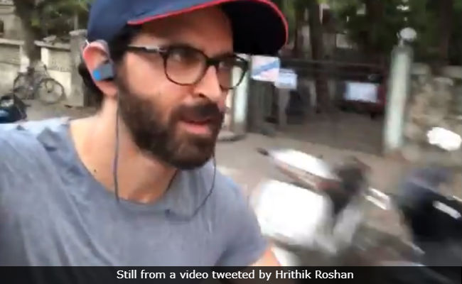 On Twitter, Hrithik Roshan Schooled For Breaking Traffic Rules During His Fitness Challenge