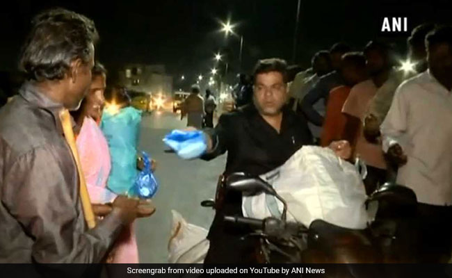 Hyderabad Man Serves Food To The Underprivileged Daily, Wins Hearts