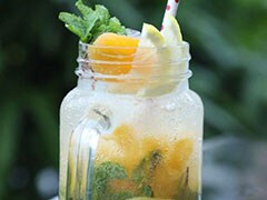 Apricot Mojito