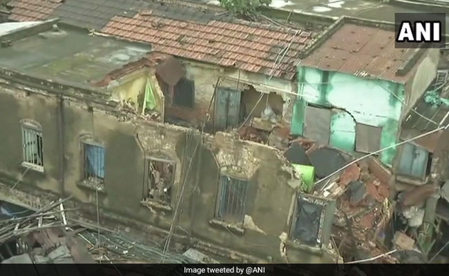 2 Dead As 100-Year-Old Building Collapses In Kolkata's Sealdah