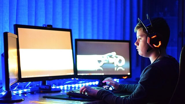 Professional gamers are at risk for injuries that are common in middle-age office workers