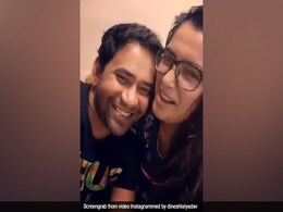 आम्रपाली दुबे जब इस बात पर हुईं सख्त, निरहुआ ने यूं कंधे पर सिर रखकर किया इमोशनल... देखें Video आम्रपाली दुबे जब इस बात पर हुईं सख्त, निरहुआ ने यूं कंधे पर सिर रखकर किया इमोशनल... देखें Video