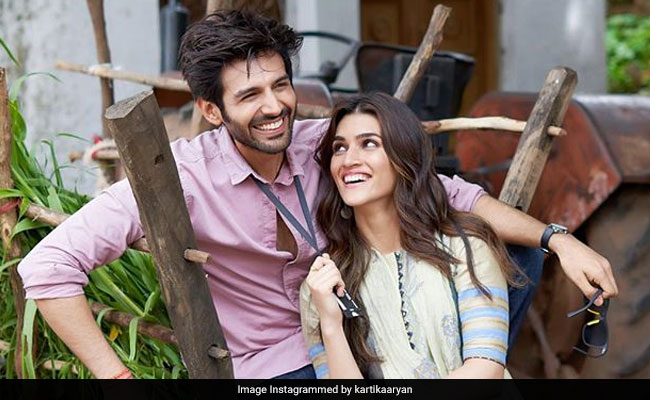 Kriti Sanon And Kartik Aaryan Post A Pic From Day 1 On <I>Luka Chuppi</I> Set