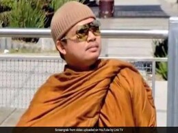 बौद्ध भिक्षु को मिली 114 साल की जेल की सजा, दान के पैसों से खरीदीं थी लग्जरी कारें, जीने लगा था ऐसी लाइफ बौद्ध भिक्षु को मिली 114 साल की जेल की सजा, दान के पैसों से खरीदीं थी लग्जरी कारें, जीने लगा था ऐसी लाइफ
