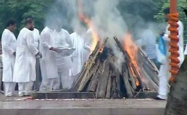 अटल जी की अस्थियों को गंगा और यमुना समेत यूपी की सभी नदियों में विसर्जित किया जाएगा