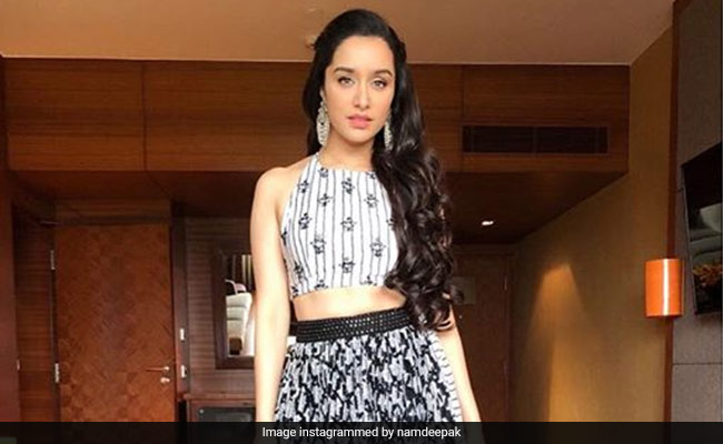 Happy Birthday Shraddha Kapoor:लता मंगेशकर से है खास कनेक्शन, पहली फिल्म में ऐसे मिला था अमिताभ के साथ काम करने का मौका