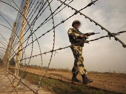 पंजाब के रास्ते भारत में घुसपैठ की कोशिश, BSF ने इंटरनेशनल बॉर्डर पर पाक घुसपैठिए को मार गिराया पंजाब के रास्ते भारत में घुसपैठ की कोशिश, BSF ने इंटरनेशनल बॉर्डर पर पाक घुसपैठिए को मार गिराया