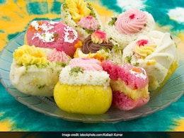 A Slice Of Bengal In Delhi: 4 Places In CR Park Market For Delectable Bengali Sweets A Slice Of Bengal In Delhi: 4 Places In CR Park Market For Delectable Bengali Sweets