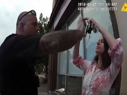 US Cops Under Fire For Telling Journalist To 'Act Like A Lady' US Cops Under Fire For Telling Journalist To 'Act Like A Lady'