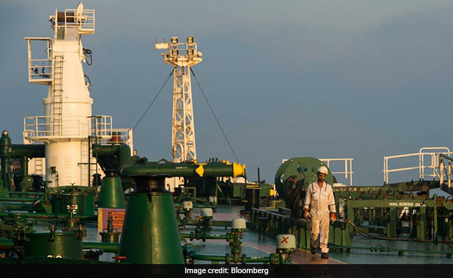 US Chokes Iran Oil Flows To Buyers Who Vowed Resistance, Including India