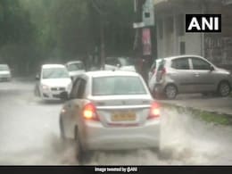 Weather Report: दिल्ली में गरज के साथ तेज बारिश की चेतावनी, जानें अन्य राज्यों का का मौसम अलर्ट Weather Report: दिल्ली में गरज के साथ तेज बारिश की चेतावनी, जानें अन्य राज्यों का का मौसम अलर्ट